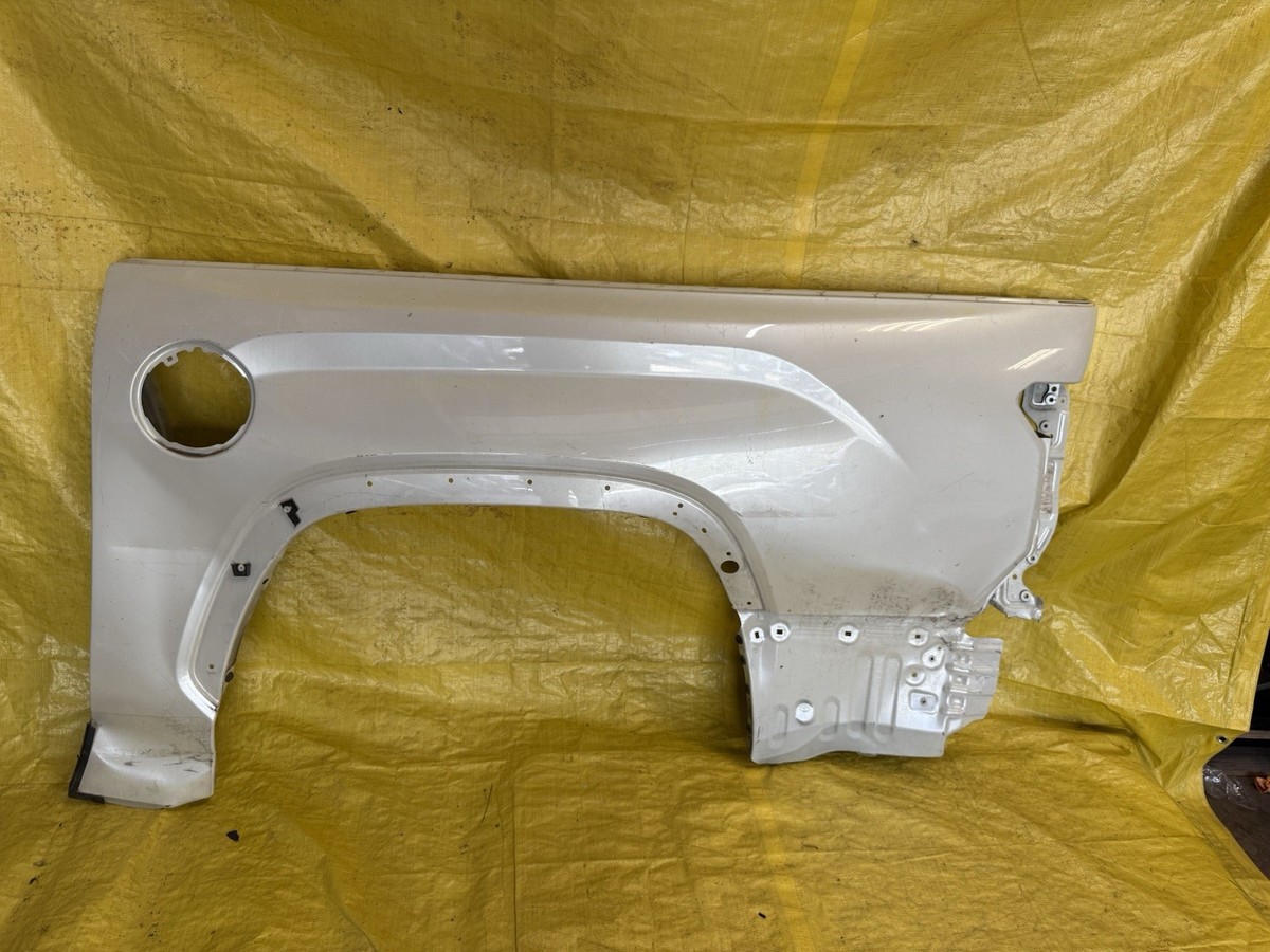 2022-2024 TOYOTA TUNDRA LEFT 5'5