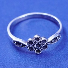 Size 7.25, vintage Sterling silver handmade ring, 925 flower band