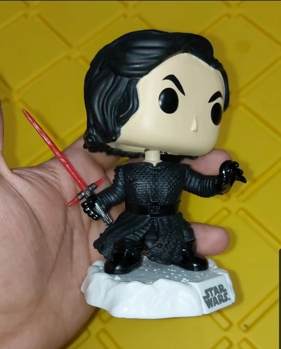 Funko Pop! Star Wars - Kylo Ren Unmasked #105 - Loose BobbleHead / OOB / No Box