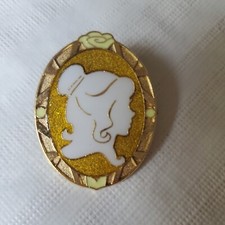 Prendedor de intercambio individual Bella y la Bestia Bella Cameo Parque Disney ~ Nuevo