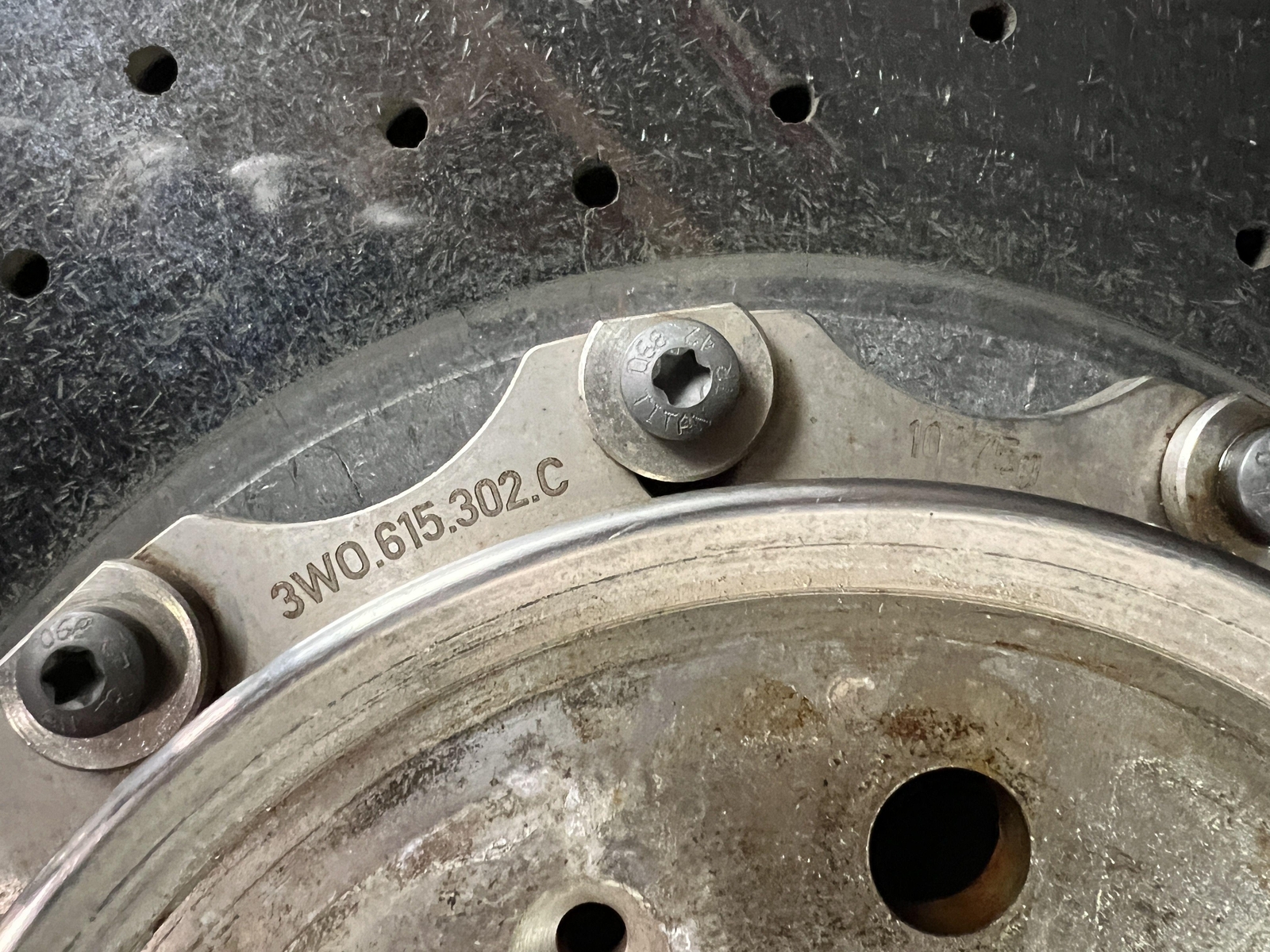 2007 BENTLEY CONTINENTAL GT RH PASSENGER FRONT CERAMIC BRAKE ROTOR 3W0615302C