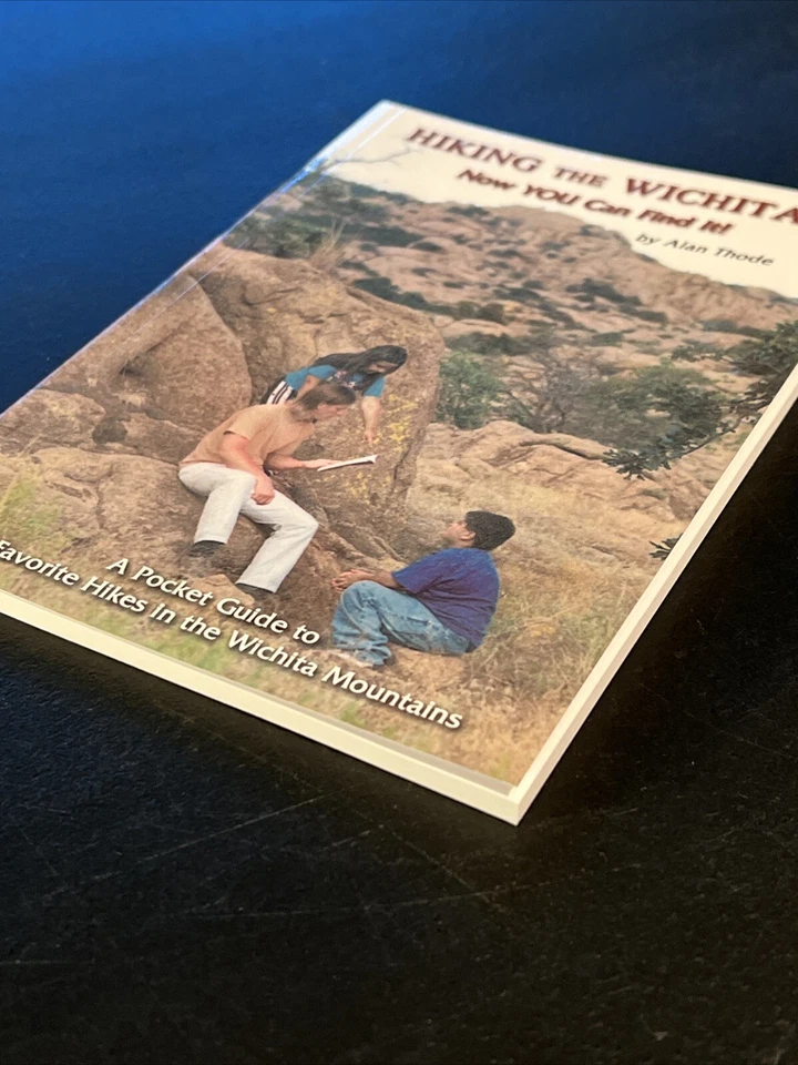 Hiking the Wichitas Now You Can Find It Thode 2004, TPB Brand New- Medicine Park Foto 3 de 4