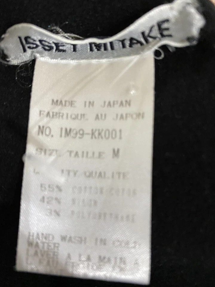 Blusa negra ISSEY MIYAKE talla M Foto 3 de 3