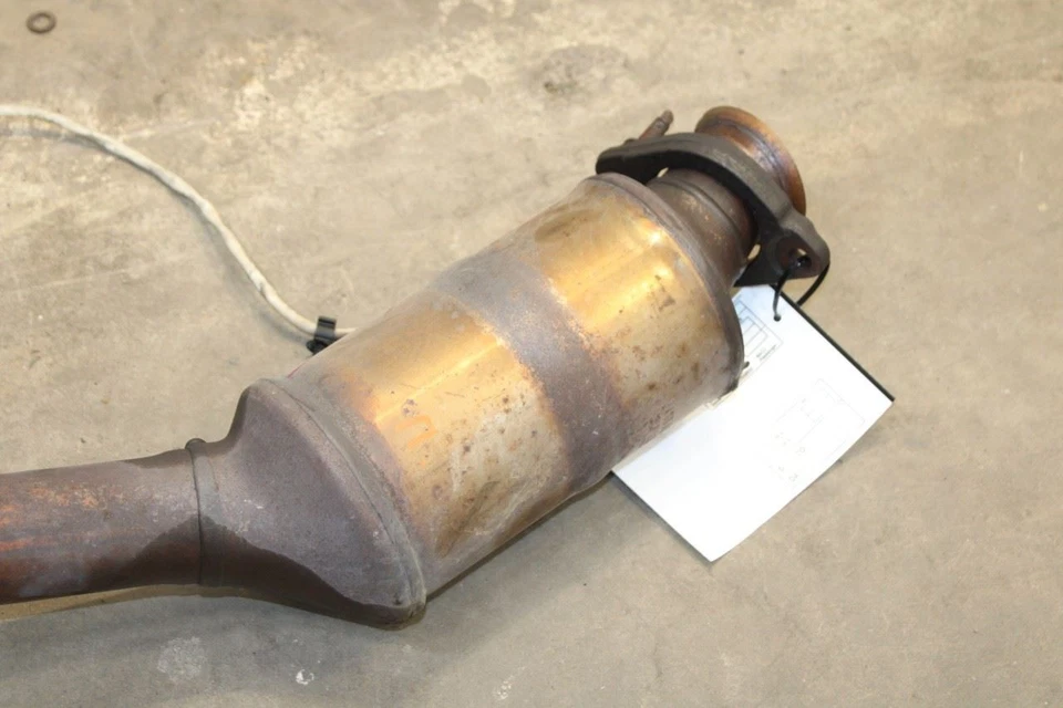 Tubo sistema de escape lateral derecho Jaguar XF 2010-2012 5,0 L C2Z25312 OEM Foto 4 de 4