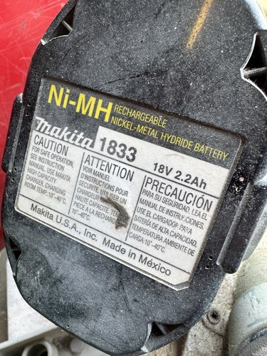 MAKITA 18V 7-1/2” MITER SAW (ls711d) (no Battery) - Picture 2 of 4