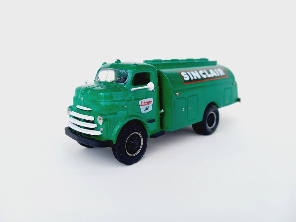 Camión Dodge B1 COE Sinclair 1948 impreso en 3D escala 1/50 O hecho a mano kitbash personalizado Foto 2 de 4
