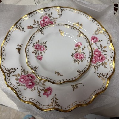 ROYAL CROWN DERBY  ROYAL PINXTON ROSES  #A1155 2 PLATES SET: DINNER, B/B PLATE