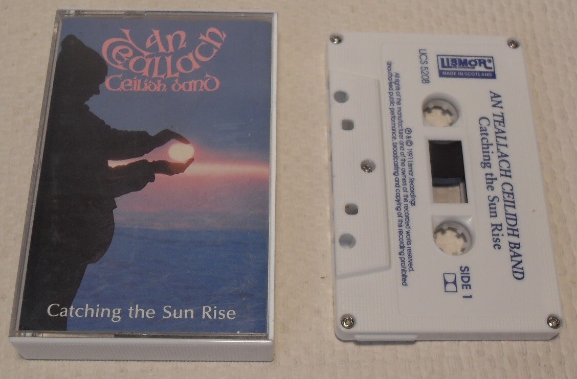 An Teallach Ceilidh Band - Catching The Sun Rise 1991 Lismor Cassette Tape Album