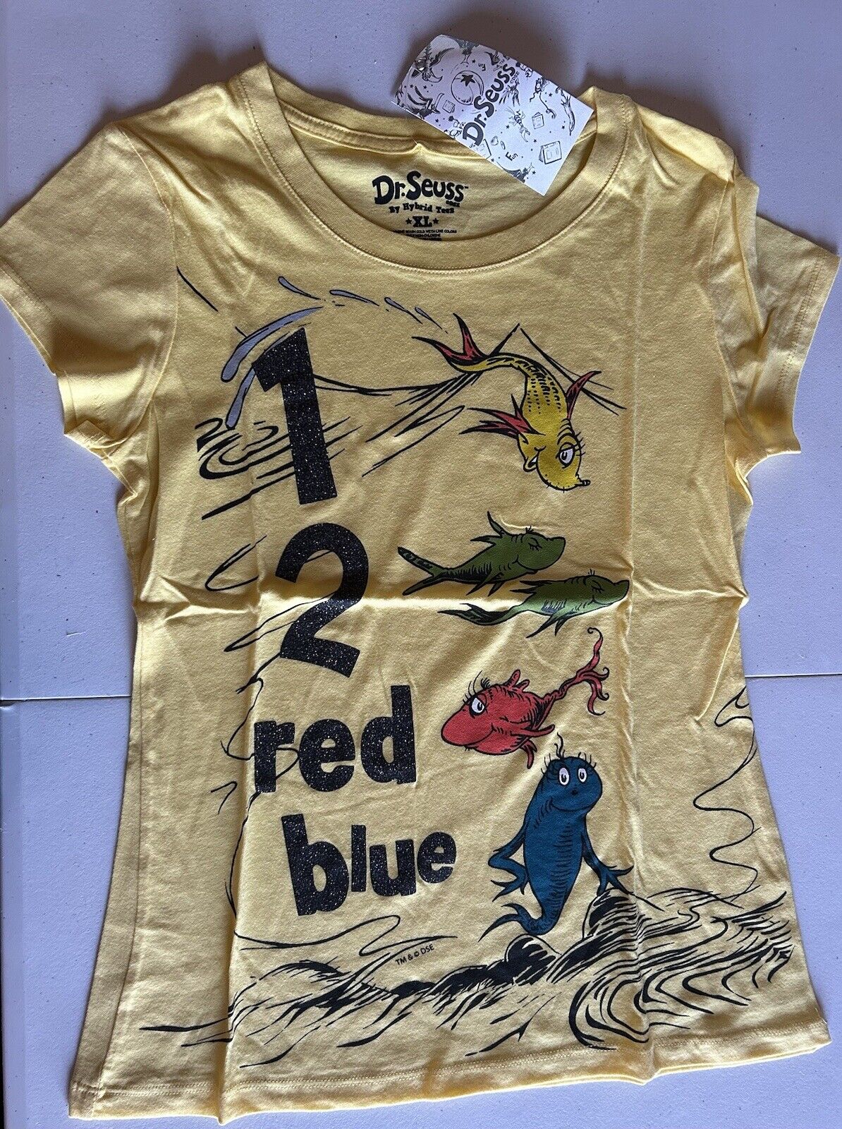 Dr. Seuss XL 1 Fish 2 Fish Red Fish Blue Fish T-shirt NWT