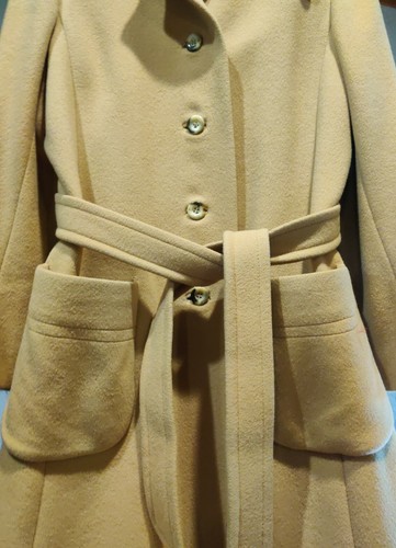 Vintage Neiman Marcus Regency 100% Cashmere beige Coat Size Women's Small 4/5 - Picture 8 of 8