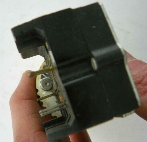 Ford Headlamp Switch Motorcraft Part No.: SW1226 D2AB-11654-A1A - Picture 6 of 7