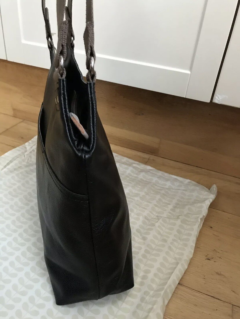 Orla Kiely Flower Stem Embossed Leather Shoulder Bag BNWT image 4