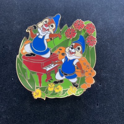 Disney Pin DSF DSSH Chip and Dale Gnomeo and Juliet Suprise Release LE150