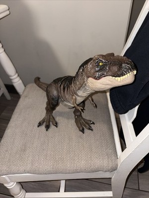 Jurassic World Dominion Thrash 'n Devour Tyrannosaurus Rex Sound & Motion T-Rex