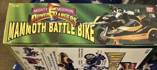 Bici da battaglia MMPR Mammoth 1993 con auto laterale e power ranger nero - Foto 2 di 7