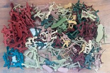 Huge Lot 150 Vintage Plastic Army Men Soldiers Marx  Similar WWII Toy Figures