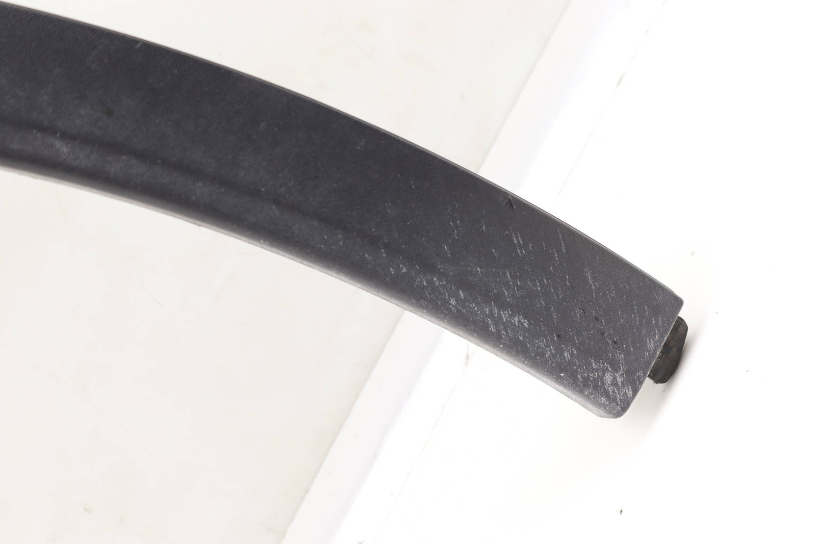 2011-2018 PORSCHE CAYENNE - Front LEFT Wheel Fender Flare TRIM / Molding