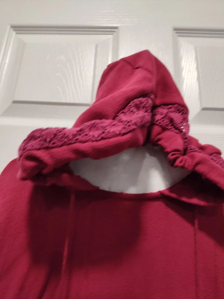 Suéter con Capucha American Rag Plus para Mujer Talla 0X Encaje Crochet Capucha y Bolsillo Foto 4 de 4