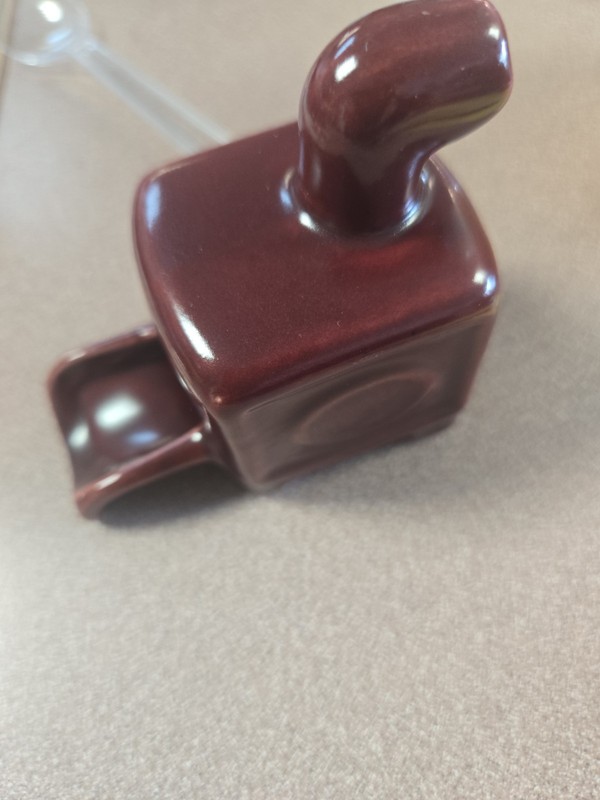 VTG Camark Art Pottery Burgundy Stove Pipe Individual Ashtray - Excellent! (S1)