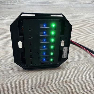 Control4 C4-SDSW240 Zweikreisschalter (konfigurierbare Tastatur)
