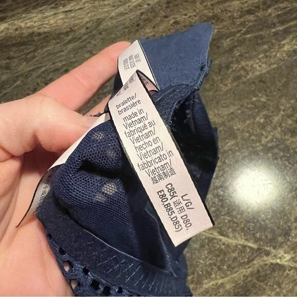 Bralette bandeau sin tirantes de encaje azul marino Victorias Secret para mujer grande acolchado Foto 2 de 4