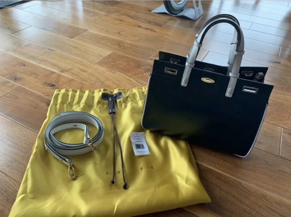 VBH Vault Piccola - Vitello Premium Negro/Vitello - $2650 Foto 2 de 4