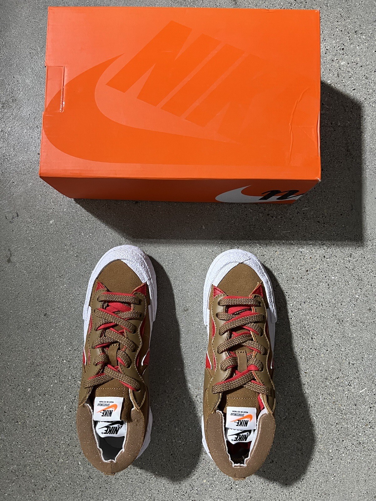 SACAI X NIKE "Taglia 5 Blazer basso Sacai x ""Abbronzatura britannica"""