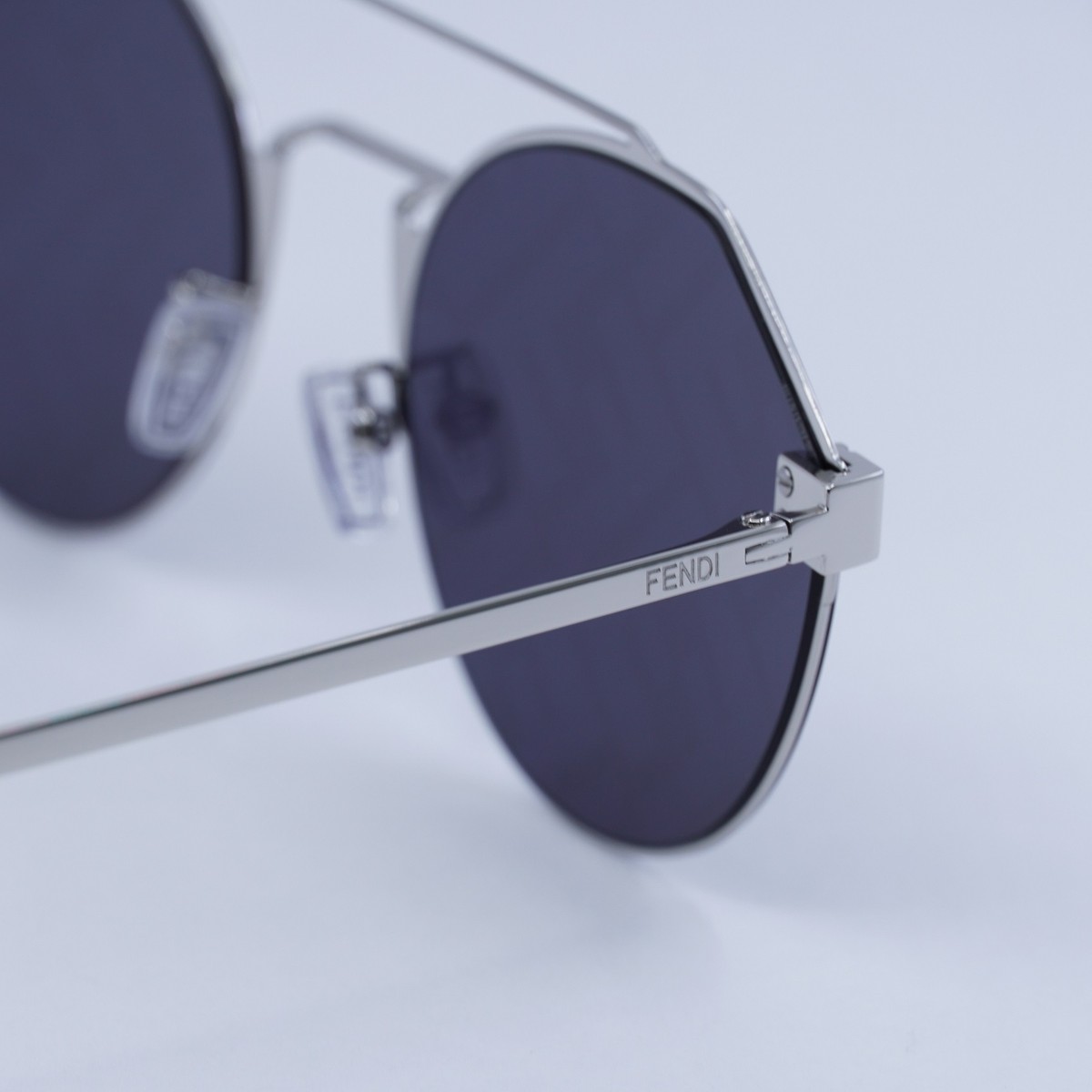 Fendi FE40060U 16X Silver/Blue with FF Pattern Mirror 55-21