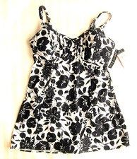 Jantzen 1-PC Swimdress Swimsuit Black White Floral Ruched Bandeau Size 8