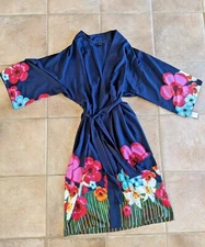 New Natori Navy Ink Floral Kimono Sleeve Tie Robe Size M, With Matching Chemise 