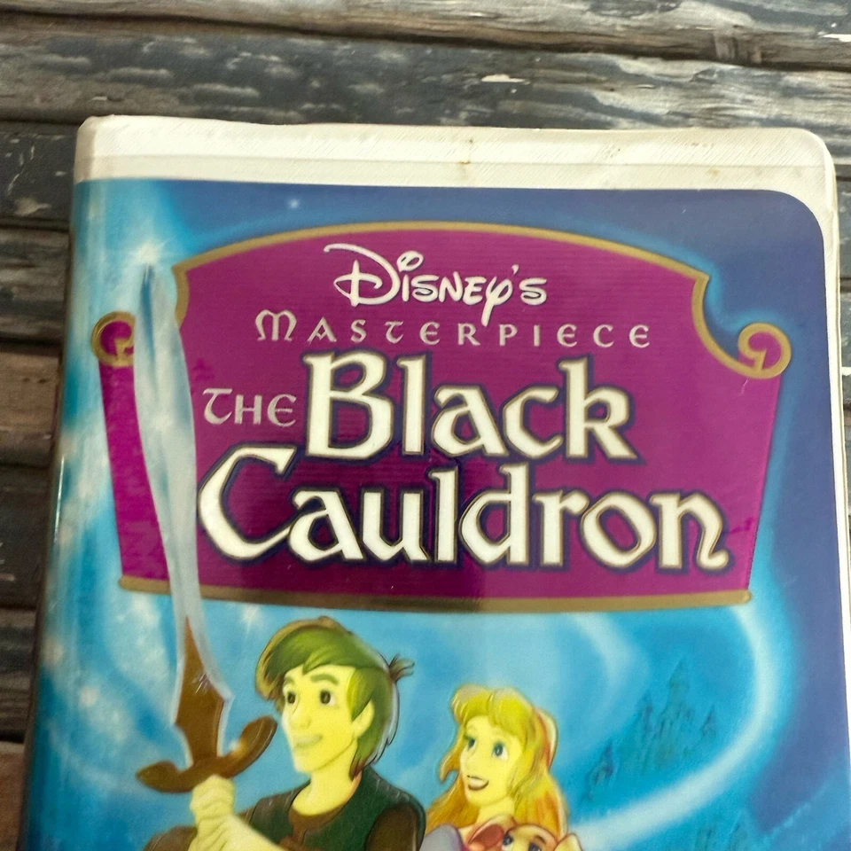 Walt Disney Masterpiece The Black Cauldron (VHS, 1998) Clamshell Foto 2 de 4