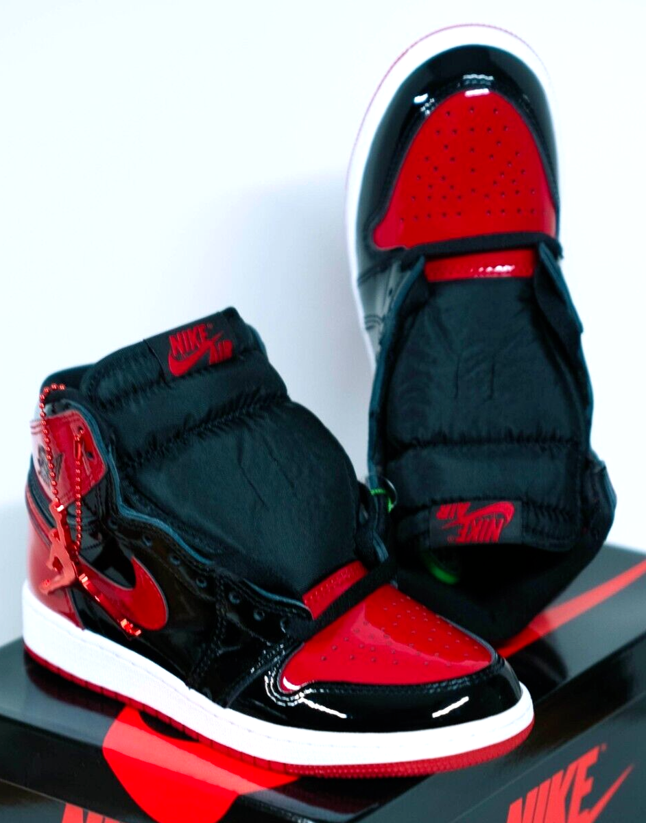 靴 AV5035 NIKE AIR JORDAN1 RETRO 555088-063 Nike Air Jordan 1 Retro High OG “Patent Bred” GS 555088-063 sz 3.5