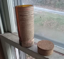 1920s DIGITORA POISON HEART MED AMBER GLASS BOTTLE WITH CORK UPJOHN CO KALAMAZOO