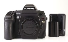 Olympus E-3 DSLR Camera Body Only Battery & Charger 11,732 Shots
