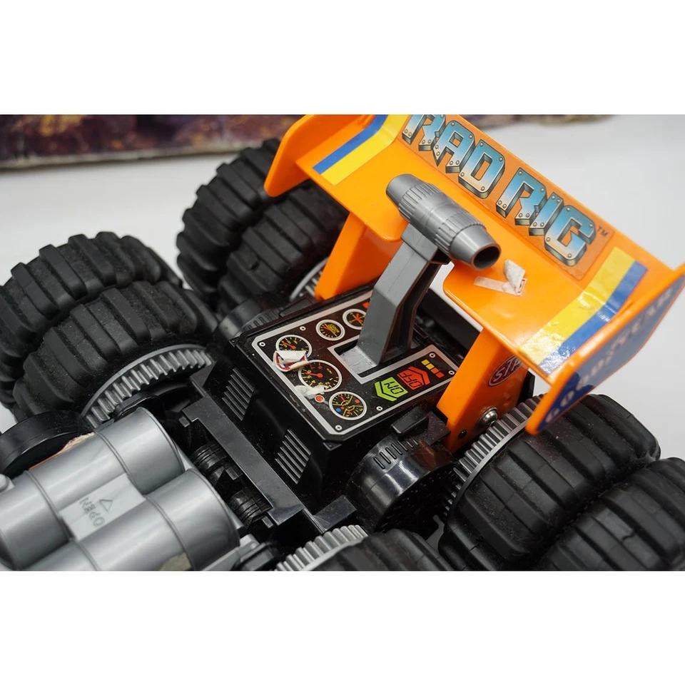 Máquina Trepadora Tomy Monster 16x16 Con Caja 1986 - Imagen 2 de 4