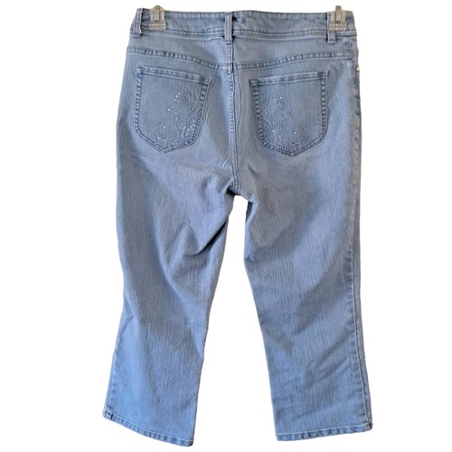 Chico's Light Wash Crop Jeans Pant w Pocket Embroidery - Chico's Size 1 (US 8) - Picture 4 of 6