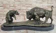 Buffalo vs Bear Bronze Lost Wax Figure Animal Battle Home Office Decor Artwork