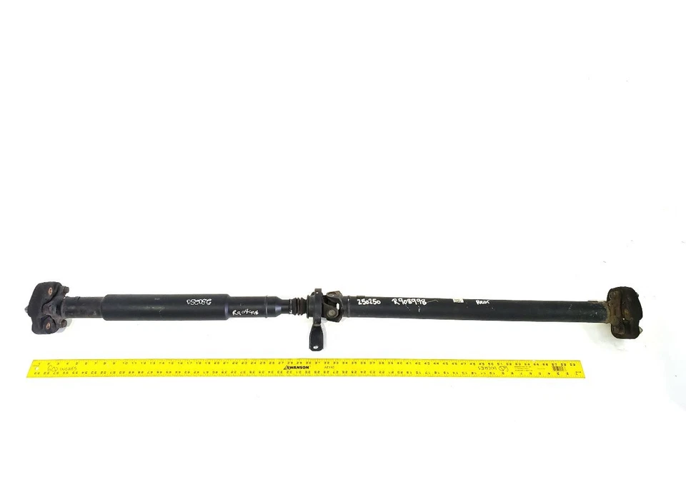 Eixo de transmissão traseiro usado serve: 2012 Chevrolet Caprice traseiro grau A - Imagem 2 de 4