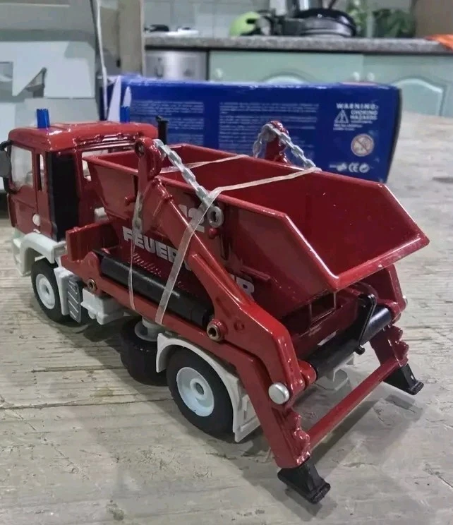 Siku 1:55 2103 Fire Ship Lorry Man Feuerwehr - Immagine 4 di 4