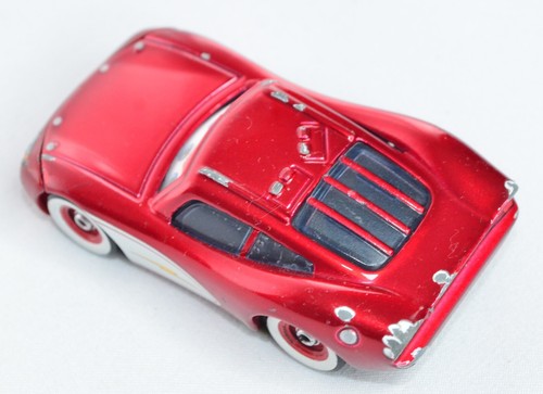 Disney Pixar Cars Cruisin Lightning McQueen Metallic Red 1:55 Diecast Corvette - Picture 4 of 9
