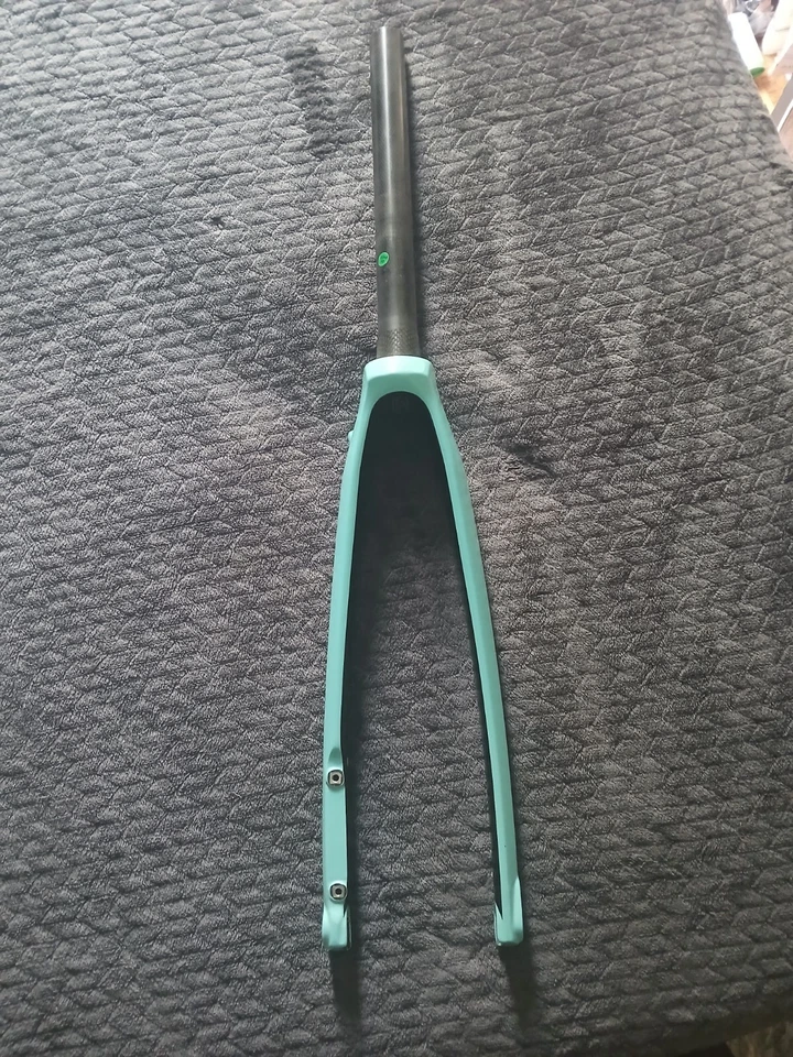 Horquilla delantera Bianchi Oltre XR4 2020 freno de disco Foto 3 de 4