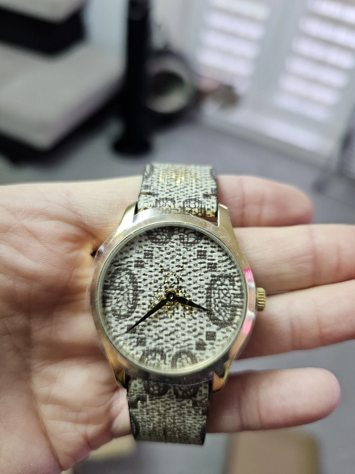 Montre femme Gucci G Timeless YA1264068 multicolore + livraison gratuite
