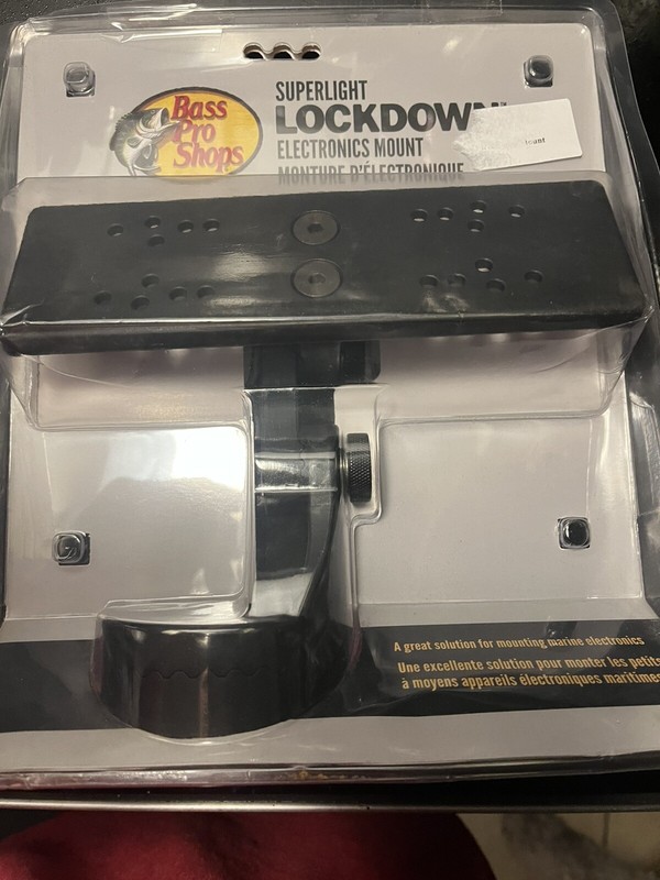 Bass Pro Electronic Mount