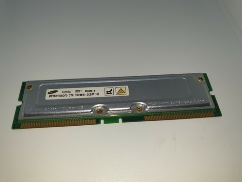 Samsung 0251 MR16R1628DFO-CT9 Rambus 256 Mo/8 non-ECC 1066-32P 1066mhz - Photo 1/2