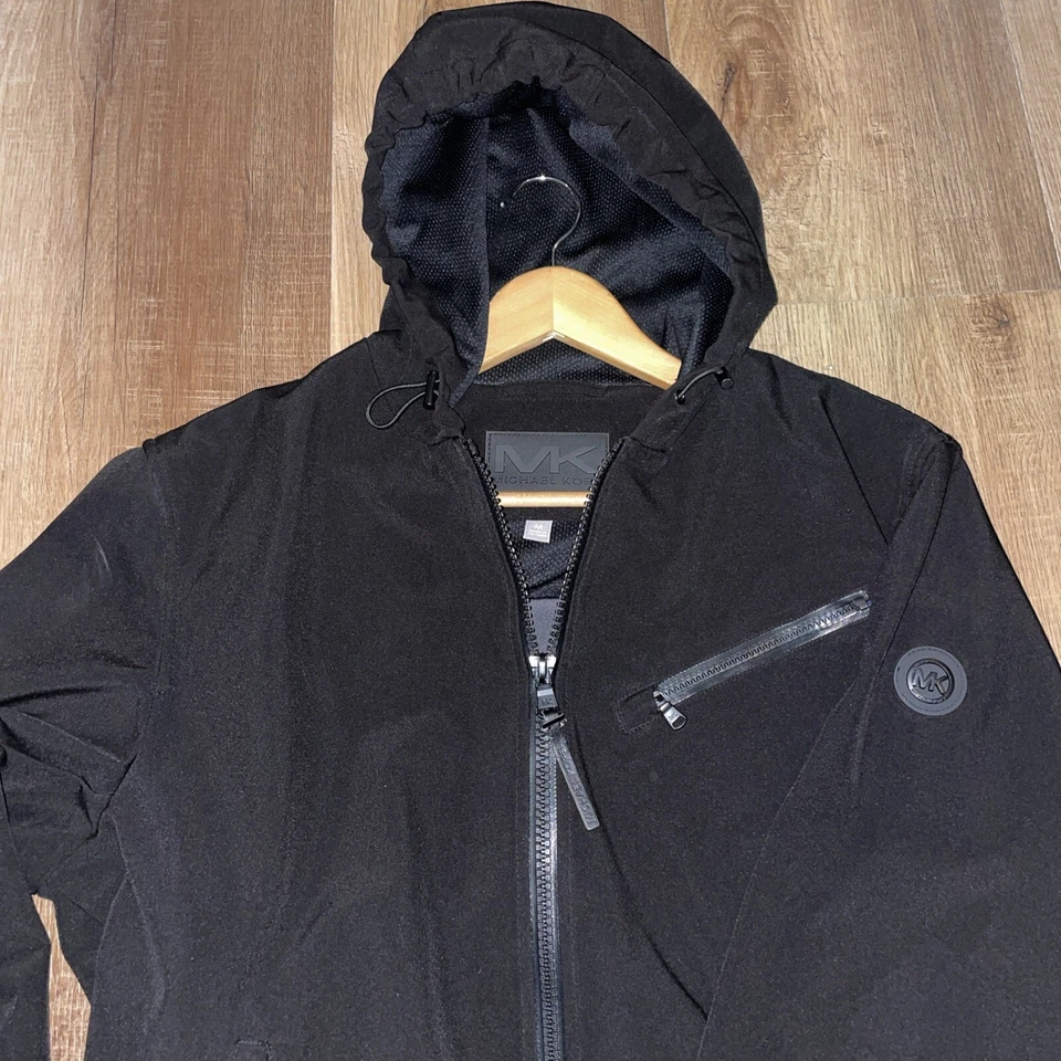 Chaqueta cortavientos con capucha Michael Kors Vegas - Negra - Talla: M Foto 2 de 3