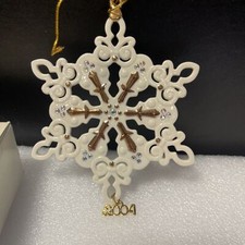 Lenox 2004 Annual Gemmed Snowflake Ornament Christmas Original Box