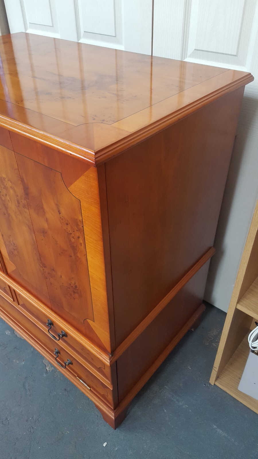 Mid Century Modern, Yew TV eBay