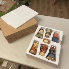 Vintage Children’s Nativity Scene 7 Piece Set Resin Christmas Tii