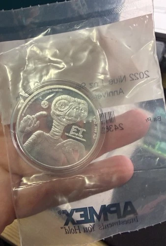 2022 Niue 1 oz Silver $2 E.T. 40th Anniversary Coin BU in capsule APMEX