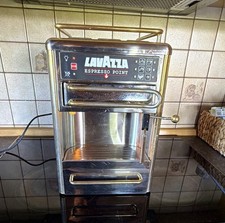 Lavazza Espresso Point Edelstahl Kaffeemaschine mit Milchaufschäumer – gewartet